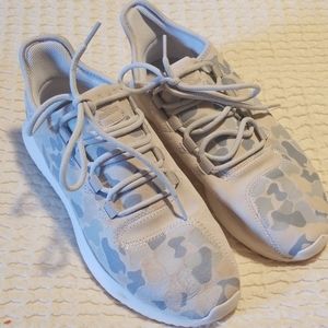 Mens Adidas athletic shoes